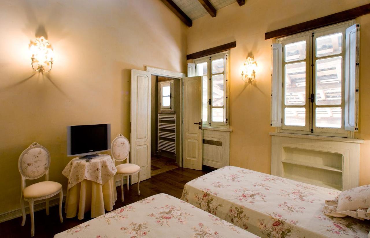 Hospitale I Mori Bed & Breakfast Asola ภายนอก รูปภาพ