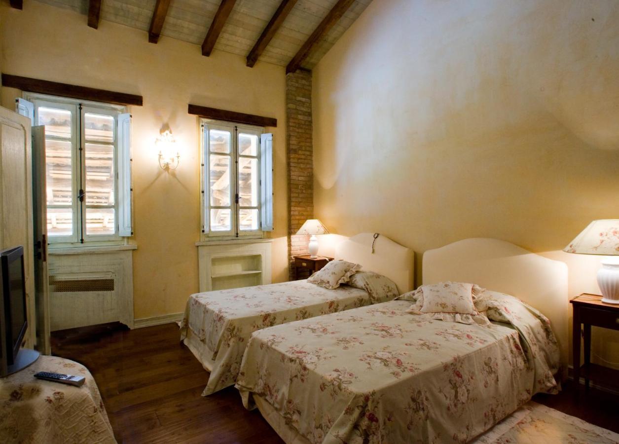 Hospitale I Mori Bed & Breakfast Asola ภายนอก รูปภาพ