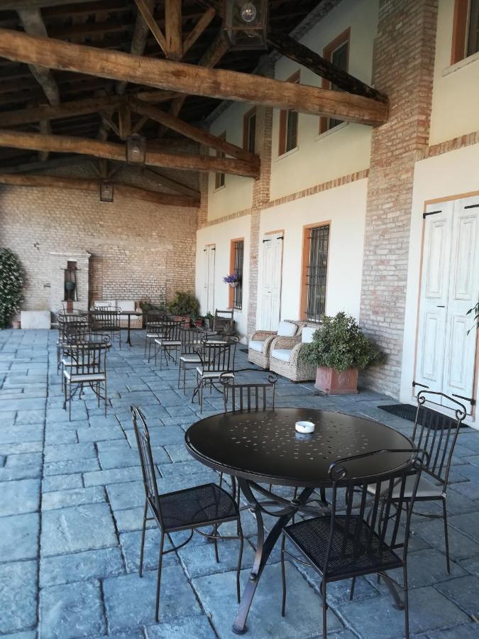 Hospitale I Mori Bed & Breakfast Asola ภายนอก รูปภาพ